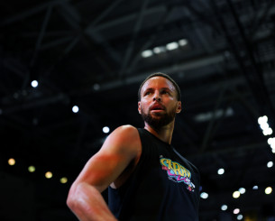 Ο Στέφεν Κάρι είναι… free agent: Διέκοψε το συμβόλαιο του με την Under Armour και η Κίνα παραμονεύει