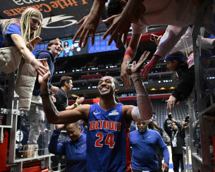 Ντάνις Τζένκινς: Το... διαμάντι του Πιτίνο που «λάμπει» στους Ντιτρόιτ Πίστονς