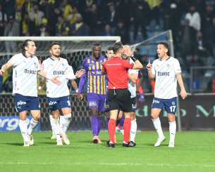 «Ώρα μηδέν» για το τουρκικό ποδόσφαιρο - Τσουνάμι αποκαλύψεων για στημένα και κίνδυνος υποβιβασμού ομάδων