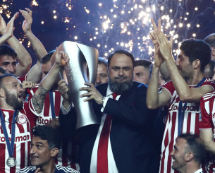 Βαγγέλης Μαρινάκης, ο πρόεδρος των τίτλων: 11 πρωταθλήματα σε 15 χρόνια παρουσίας