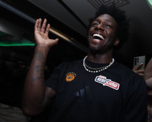 Πάταγος ξανά με... Ναν στην Πέγκυ Ζήνα