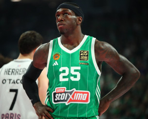 Η τουρκική ομοσπονδία θέλει να δώσει στον Ναν διαβατήριο