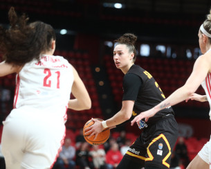 Ο Αθηναϊκός «υπερκέρασε» τον Ολυμπιακό και πήρε κεφάλι στη σειρά των τελικών!