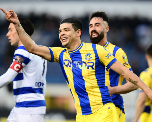 Παλικαρίσιο διπλό ο Αστέρας AKTOR με γκολάρα Άλβαρες στο Περιστέρι