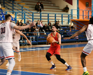 Επικράτησε ο Πανερυθραϊκός της Δόξας Λευκάδας και κλείνει «ραντεβού» με τη Μύκονο, τα ζευγάρια των Playoffs