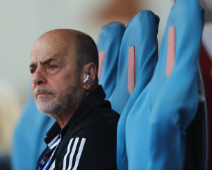 Μύδροι κατά Αλαφούζου από Θύρα 13: «Ο πραγματικός υπαίτιος έχει ονοματεπώνυμο»