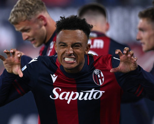 Στον ίσκιο των γιγάντων, η Μπολόνια γράφει το δικό της έπος