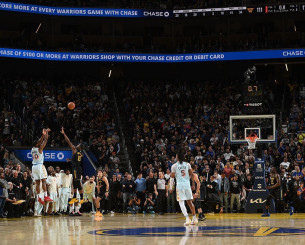 Το αδιανόητο φινάλε στο Γουόριορς - Σπερς και η «βόμβα» του Μπαρνς