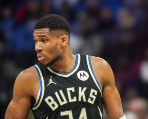 Ανατροπάρα από το -24 για τους Μπακς με σεληνιασμένους Αντετοκούνμπο-Πόρτερ