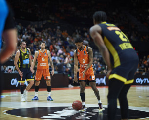 Οι «νυχτερίδες» εξασφάλισαν το μέλλον τους - «Έδεσε» στη Βαλένθια ο Μοντέρο