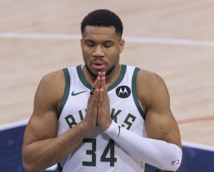 Και όμως το κατάφερε και αυτό: Ο Αντετοκούνμπο 91% στις βολές!