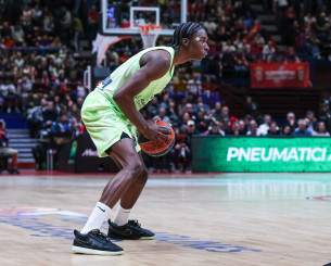 Σαρ: «Είναι στενάχωρο, πάντα υποστηρίζω την Μπαρτσελόνα»