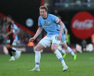 Η Νάπολι θέλει πρώτα το πρωτάθλημα και μετά να κάνει all in για τον Ντε Μπρόινε