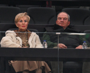 O Καραμανλής στο ΟΑΚΑ παρέα με την Δέσποινα Γιαννακοπούλου