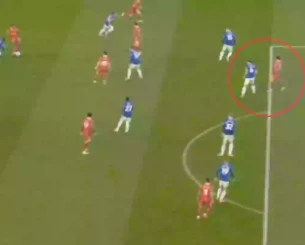 Γιατί το VAR δεν ακύρωσε το γκολ του Ντιόγκο Ζότα για οφσάιντ - Εξαλλοι στην Έβερτον (vid)