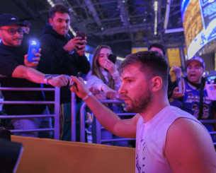 Ο Ντόντσιτς πήγε σε μπεργκεράδικο και οι Λέικερς τον «τιμώρησαν» με διπλές προπονήσεις (video)