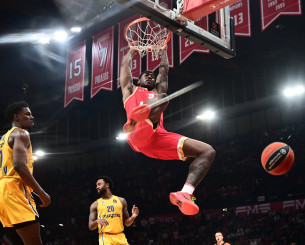 Το «παγκότερμα» του Ολυμπιακού και η σπίθα της πρωτιάς στην επίθεση