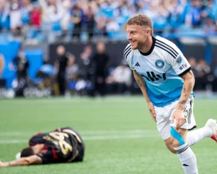 Εντυπωσιακή ασίστ ο Μπιέλ στο νικητήριο γκολ της Σάρλοτ (vid)