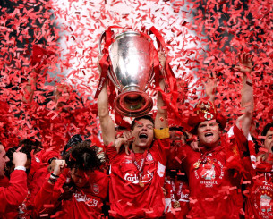 Η γέννηση ενός θρύλου: Η Λίβερπουλ θυμήθηκε το ντεμπούτο του Στίβεν Τζέραρντ (video)