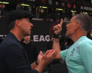 Ο Τέρι «μανούριασε» με τον Κλάτενμπεργκ σε τουρνουά 6vs6 (vid)