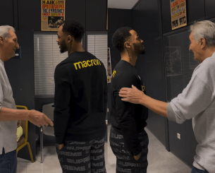 Ο Ρεϊζόν Τάκερ συνάντησε την... ιστορία της ΑΕΚ (vid)