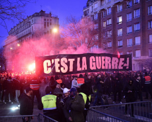 «Πόλεμος» στα γήπεδα της Γαλλίας: Οπαδοί, ομάδες και ΜΜΕ κατά της κυβέρνησης