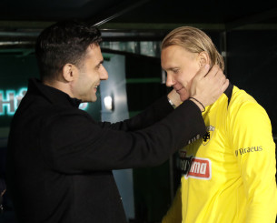 Τετ α τετ Τζαβέλλα με Βίντα πριν τη σέντρα του Παναθηναϊκός-ΑΕΚ