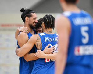 Τα Παράθυρα των αντί-αστέρων….