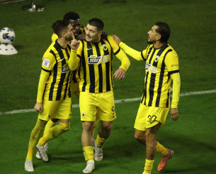 Οι πιθανότητες της ΑΕΚ για τίτλο μετά το διπλό στη Λεωφόρο!