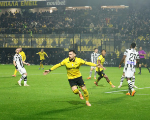 Ισπανικά ΜΜΕ: «Η Θέλτα ψάχνει οριστική λύση για Πέρεθ»