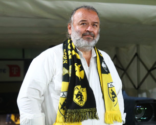 O Ηλιόπουλος δίνει το σύνθημα για την ΑΕΚ και το Ελληνικό Ποδόσφαιρο για το 2026