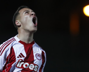 Το δοκάρι του Ολυμπιακού με τον Βασιλακόπουλο (video)