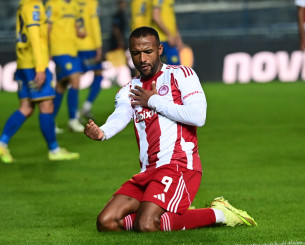 Με «λυτρωτή» τον... συνήθη ύποπτο Ελ Κααμπί, ο νωχελικός Ολυμπιακός πέρασε από το Αγρίνιο