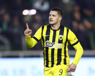 Οι έξαλλοι πανηγυρισμοί στο τρίτο γκολ του Γιόβιτς: Η παρακάμερα του Παναθηναϊκός - ΑΕΚ (video)