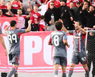 Τρίτο γκολ ο Ολυμπικός ξανά με τον Γιαζίτζι (video)