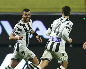 Μια ψαλιδιά που διόρθωσε τις ατέλειες και τις... αφέλειες