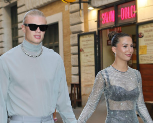 Οι σύλλογοι της Premier League «επιστρατεύουν» ομάδες «φροντίδας» για τις συντρόφους ποδοσφαιριστών