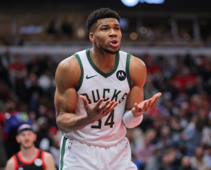 Στα άδυτα των Μπακς: «Απογοητευμένος με την κατάσταση στην ομάδα και τις ήττες ο Γιάννης» (video)