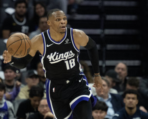 Οι Κινγκς πήραν σπουδαία νίκη-ανάσα στο Κολοράντο, ασταθείς παρέμειναν οι Νικς