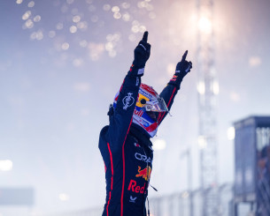 Ο Φερστάπεν πάει για την ολική επαναφορά: Νίκησε στο Κατάρ και όλα θα κριθούν στο Άμπου Ντάμπι