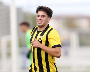 Αυτός είναι ο Ζώης Καραργύρης που «ανεβάζει» o Νίκολιτς στην πρώτη ομάδα της ΑΕΚ