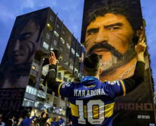 Που βρίσκεται η καρδιά του Μαραντόνα; Ο περίεργος λόγος που θάφτηκε χωρίς αυτήν και ποιος τη φυλάει