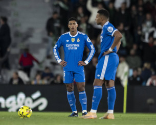 Ασταμάτητη γιούχα στο «Μπερναμπέου» για την ήττα από την Μπενφίκα (videos)