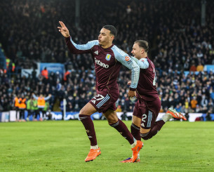 Ανατροπή και σπουδαίο διπλό για την Άστον Βίλα στην έδρα της Λιντς