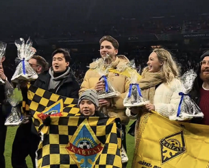 Αυτό είναι το ποδόσφαιρο: Η Κοπεγχάγη τίμησε τους 10 φιλάθλους της Καϊράτ που ταξίδεψαν για το παιχνίδι