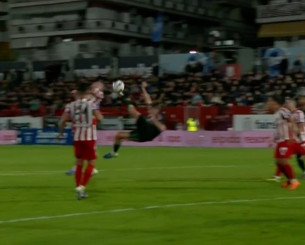 Αδιανόητη γκολάρα του Γεντβάι με ανάποδο «ψαλιδάκι» (video)