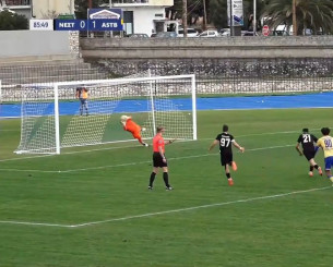 «Ήρωας» ο Χατζηεμμανουήλ, έπιασε πέναλτι και κράτησε το τρίποντο για τον Αστέρα Β AKTOR (video)