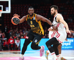 Ο Γκρέι έδειξε ηγετική παρουσία στην ΑΕΚ: Έπαιξε με μισή προπόνηση κόντρα στον Ολυμπιακό