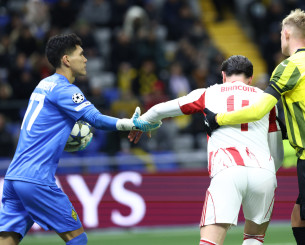 Αποθέωσαν τον τερματοφύλακα της Καϊράτ, Μπιανκόν και Ζέλσον: «Είναι τρελός, μας δημιούργησε πάρα πολλά προβλήματα»