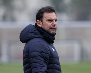 Αποβλήθηκαν Συλαϊδόπουλος και Βρουσάι στην ήττα της Ρίο Άβε από τη Γκιμαράες